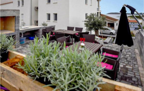 Nice apartment in Sibenik with WiFi and 2 Bedrooms
